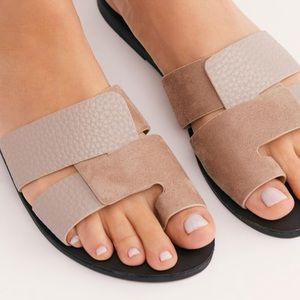 Free People Farylrobin Vegan Grey Playa Sandal 10